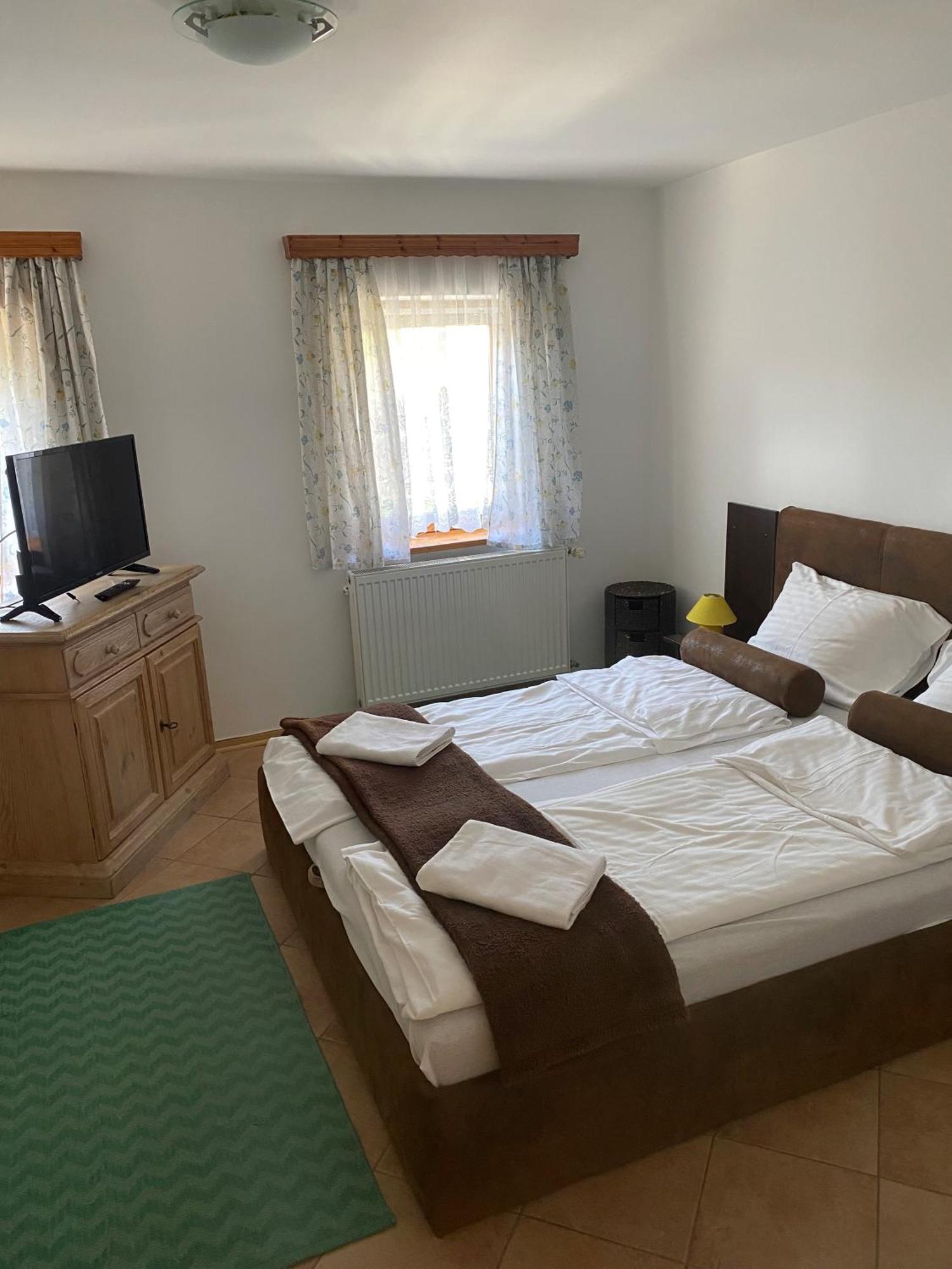 Haus Lucia Apartment เอ็กเกอร์ ภายนอก รูปภาพ