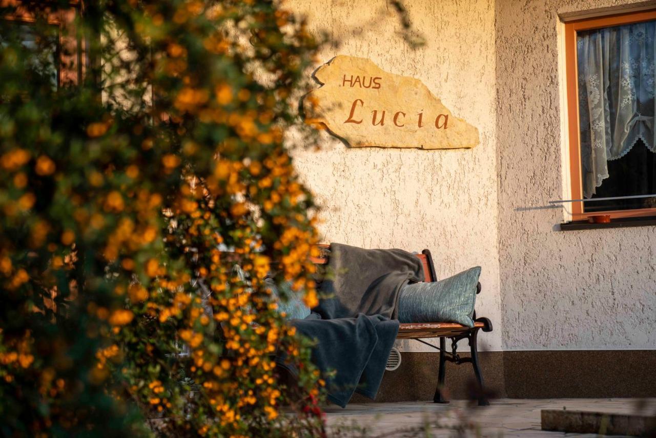 Haus Lucia Apartment เอ็กเกอร์ ภายนอก รูปภาพ
